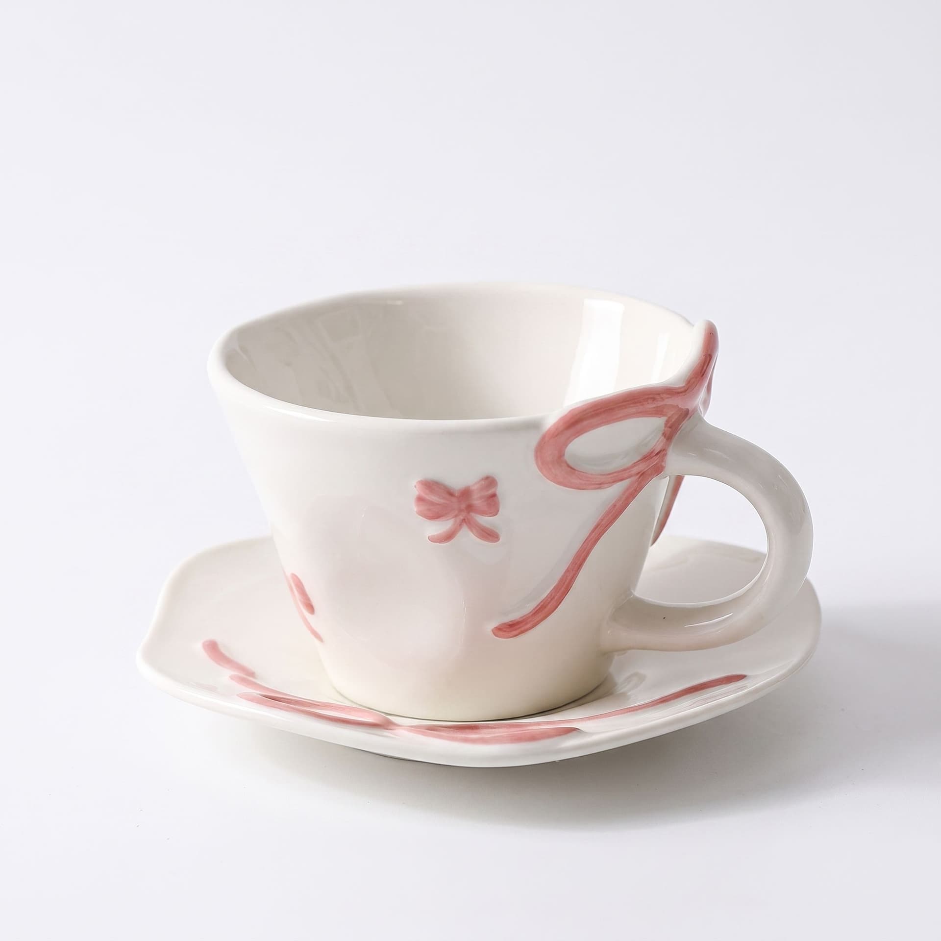 Motif Bow Teacup and Saucer 300 ml, Meadow Daisy, image 1